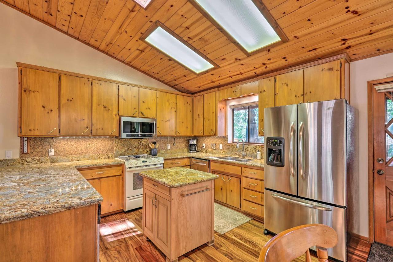 Quiet Twain Harte Cabin With Deck And Forest Views! Екстериор снимка